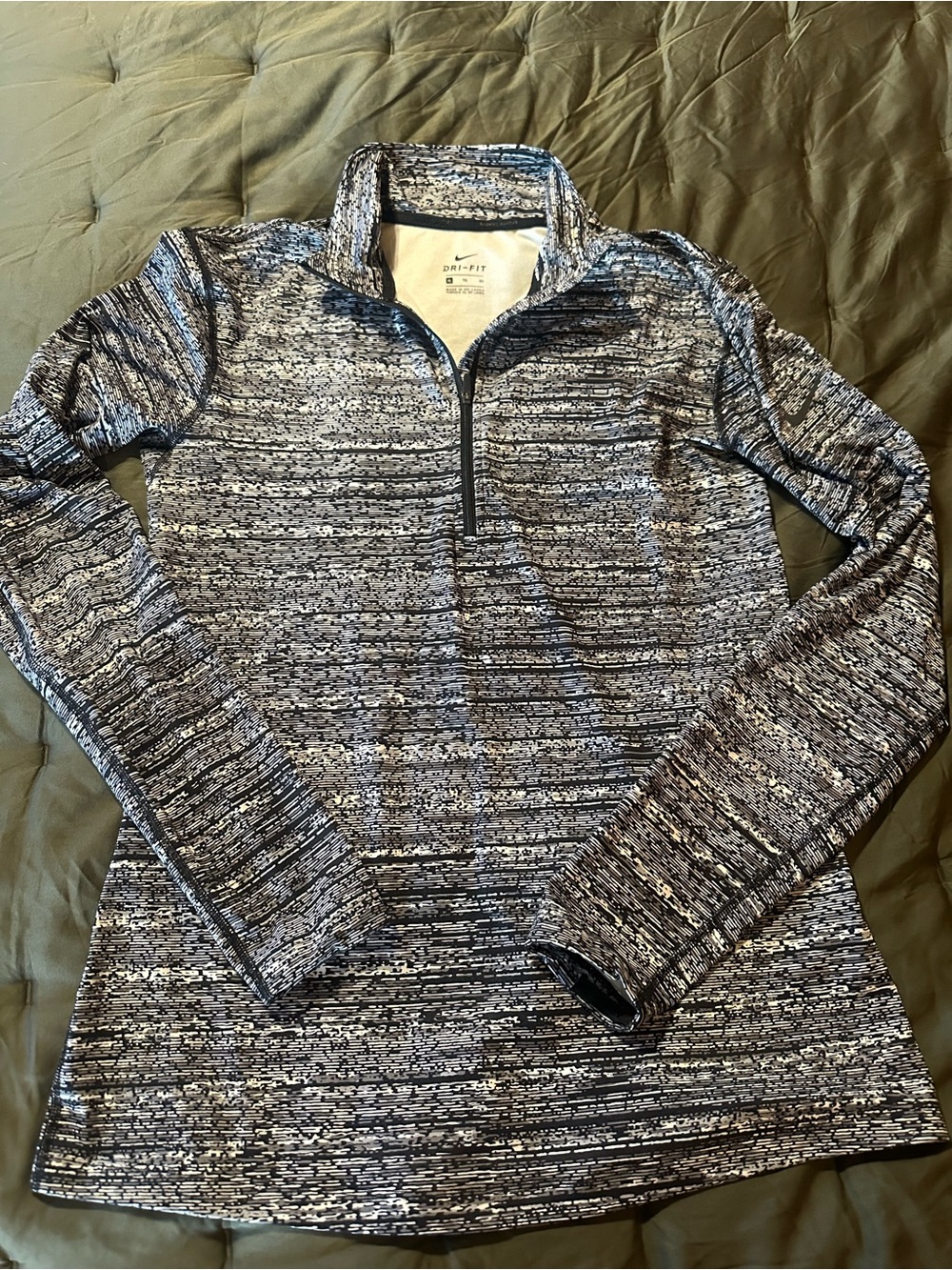 Nike pullover